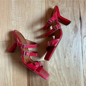 L’intervalle Stalida red sandal mules